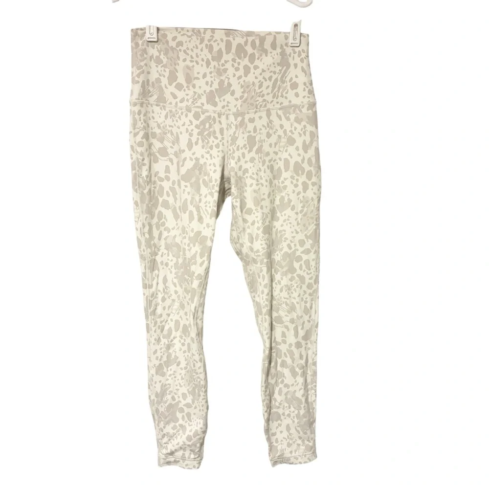 Lululemon Align High Rise‎ Cheetah Camo Leggings Athletic Yoga Size 6 - Picture 2 of 6